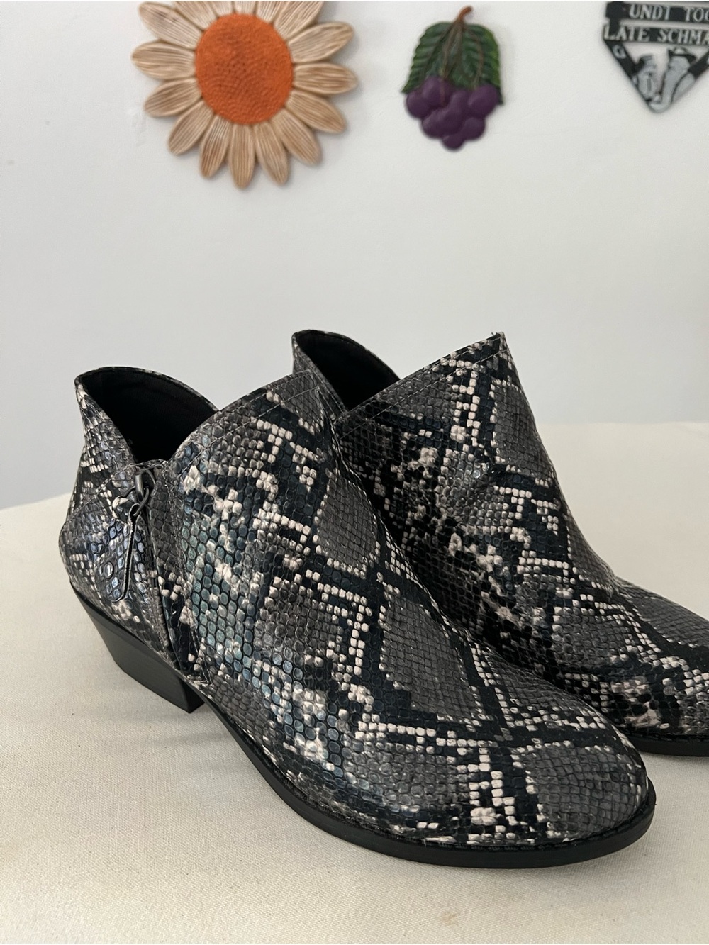 SO Black & Gray Snake-Print Ankle Booties